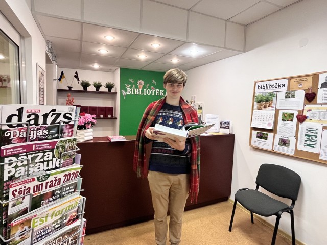 Bulduru Tehnikuma bibliotēkā laipni gaidīts ikviens skolas audzēknis , pedagogs un darbinieks !